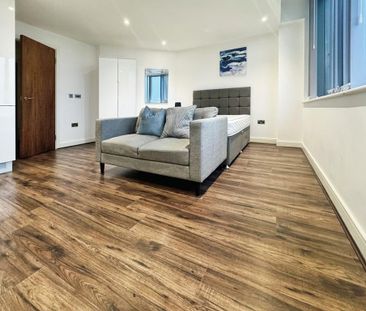 Studio to rent - Photo 2