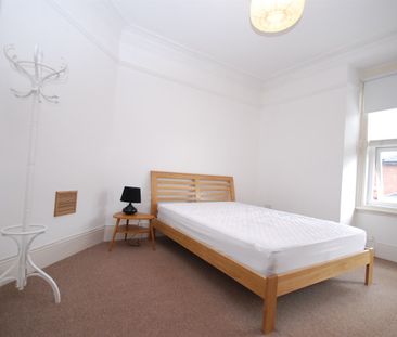 2 bed flat to rent in Hyde Terrace, Gosforth, NE3 - Photo 6