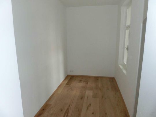 Zentrum, barriefreie sanierte 1,5 ZI mit Top Ausstattung, in Innenhoflage, unbefristete Miete - Photo 1