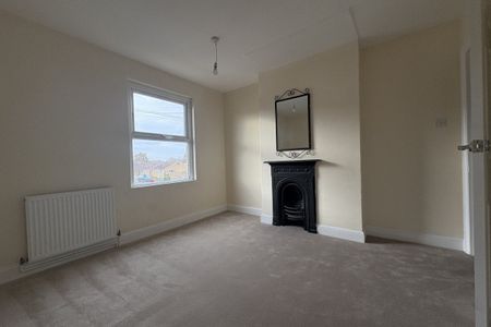 Elwyn Road - Photo 3