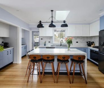 Heidelberg West - Photo 1