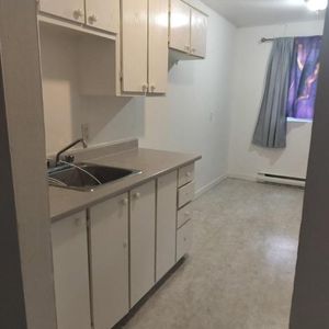 2 CH - 1 SDB - Longueuil - $1,250 /mo - Photo 2