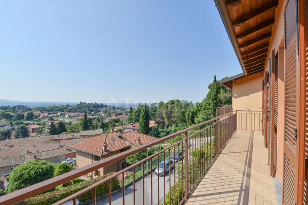 Villino a Schiera in affitto - Via Cervino, Longone al Segrino (rif. 2/2026) - Photo 1