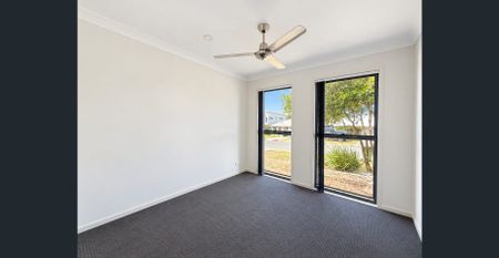 Modern, Spacious Family Home located in Pimpama - Photo 5