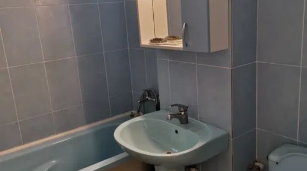 Apartament de inchiriat, 3 camere, decomandat, 70 mp, Alexandru cel Bun, Rond Zimbru, Cod 161360 - Fotografie 1