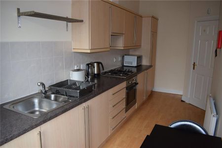2 bedroom flat to rent - Photo 5