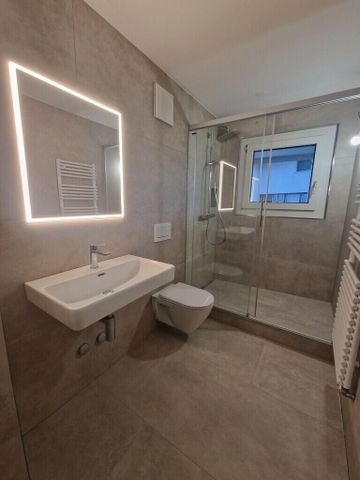 ERSTVERMIETUNG: Traumwohnung - 175m2 Wohnoase am Zentrumsplatz - Photo 3