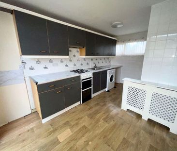 4 bedroom terraced house to rent - Photo 6