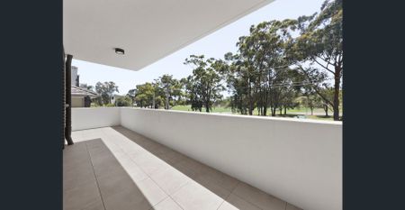 Modern Apartment with Expansive Outdoor Space - Photo 5