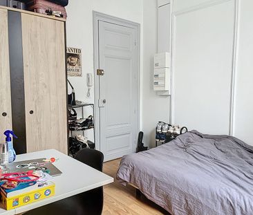 Appartement à louer - REIMS- HYPER CENTRE - Photo 3
