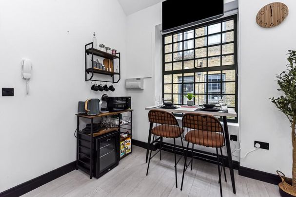 1 bedroom serviced apartment to rent - Photo 1