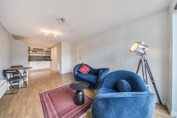 1 bedroom flat to rent - Photo 1