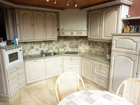 Ruime gezinswoning nabij het centrum - Photo 5