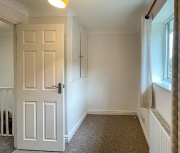 3 bedroom terraced house to rent - Photo 6