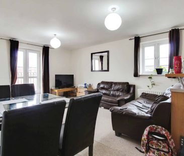 Brunel Crescent, Swindon, Swindon, SN2 - Photo 1