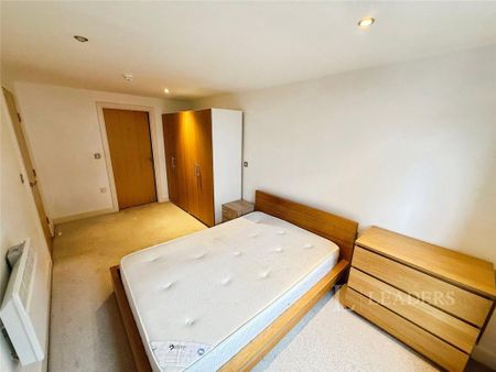 2 bedroom flat to rent - Photo 5