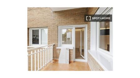 4 room luxury Apartment for rent in Madrid, Autonomous Region of Madrid - Photo 3