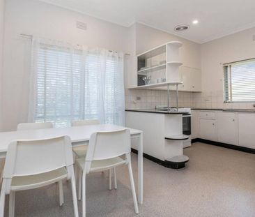 NEAT UNIT IN A GREAT LOCATION! - Photo 1
