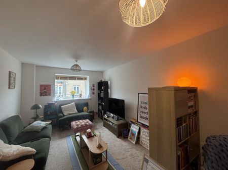 Coxhill Way, Aylesbury - Photo 2