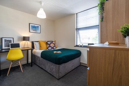 5 bedroom terraced house to rent - Photo 3