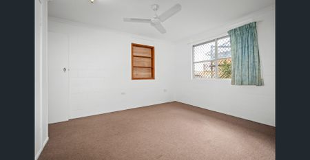 1 Bedroom Unit with A/C Walking Distance to Hospitals - Photo 4