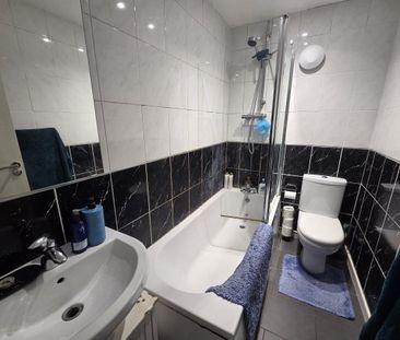 Napier Terrace, Plymouth, PL4 - Photo 2