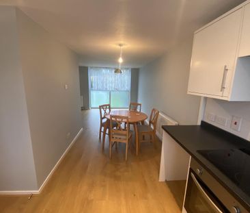 3 bedroom terraced house to rent - Photo 2