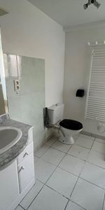 Location Maison 2 pièces 35m² ST PLANCHERS 50400 - Photo 4