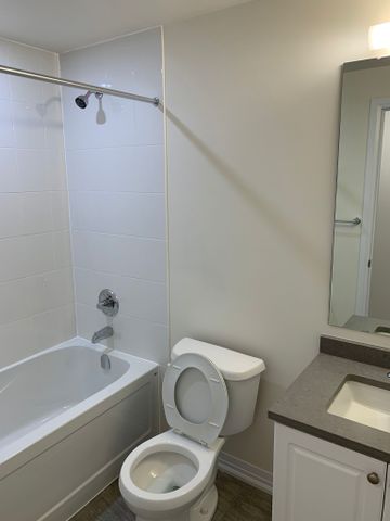 For Lease - 2635 William Jackson Drive Unit# 308, Pickering, Ontario - Photo 2