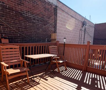 For Lease - 455 B Danforth Avenue Unit# 2nd Flr, Toronto, Ontario - Photo 2