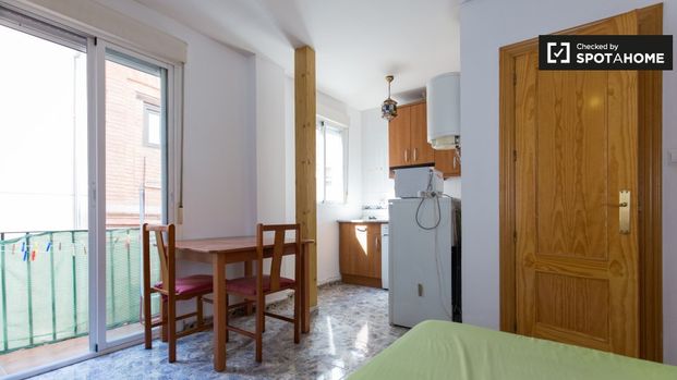granada, Andalusia 18002 - Photo 1