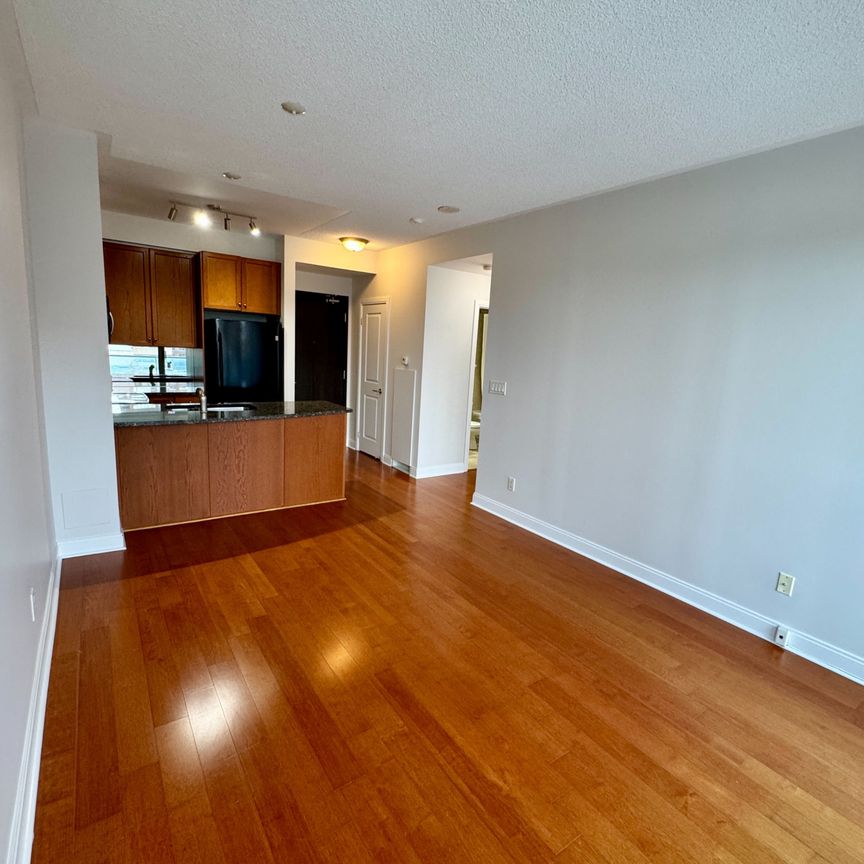 For Lease - 18 Yorkville Avenue Unit# 1008, Toronto, Ontario - Photo 1