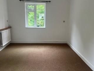 3 bedroom detached house to rent - Photo 4