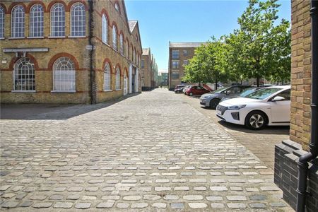 Esparto Way, South Darenth, Dartford, DA4 9FF - Photo 4
