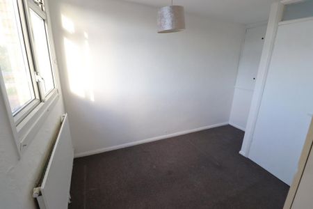 2 bedroom maisonette to rent - Photo 3