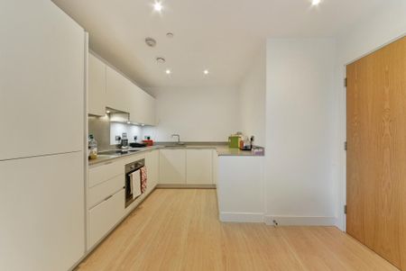 1 bedroom flat to rent - Photo 4