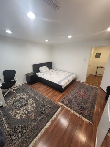 For Lease - 38 Sunnycrest Road Unit# ALL INCLUSIVE Lower level, Toronto, Ontario - Photo 4