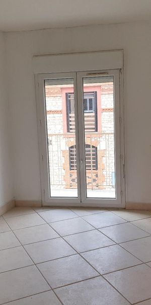 Location Appartement 1 pièce 17m² CHALON SUR SAONE 71100 - Photo 1