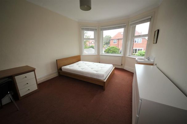 5 bedroom flat to rent - Photo 1