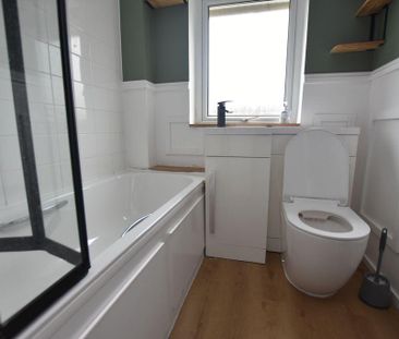 3 bedroom house to rent - Photo 3