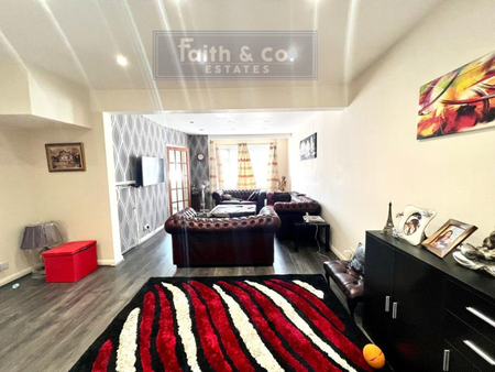 3 bedroom terraced house to rent - Photo 4