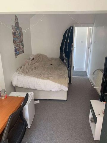 Delacourt Road, Fallowfield, M14 - Photo 3