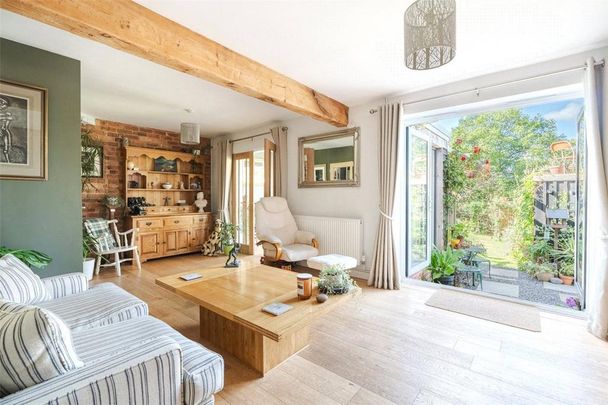 2 bedroom semi-detached house to rent - Photo 1