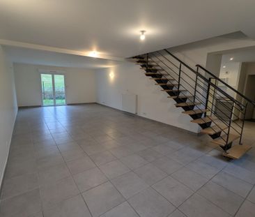 Location Maison 4 pièces 127m² CUSSET 03300 - Photo 1