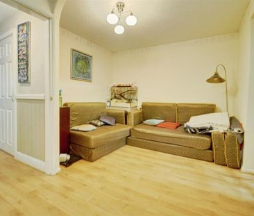 Bramleas, Watford - Photo 2