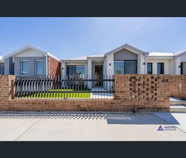 9 Berkeley Loop, Piara Waters, WA 6112 - Photo 3
