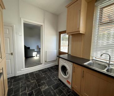 1 bedroom in a house share to rent - Photo 5
