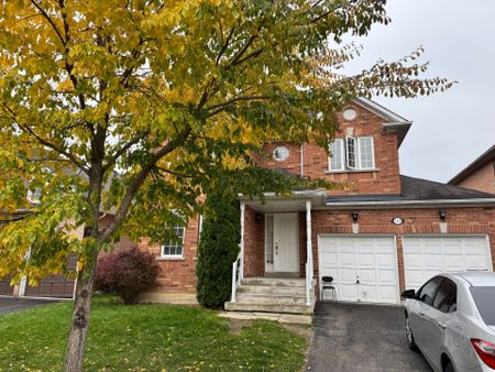 For Lease - 163 Flagstone Way, Newmarket, Ontario - Photo 5