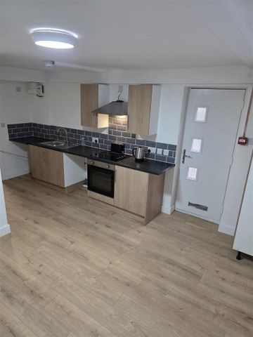 2 bedroom property to rent - Photo 5