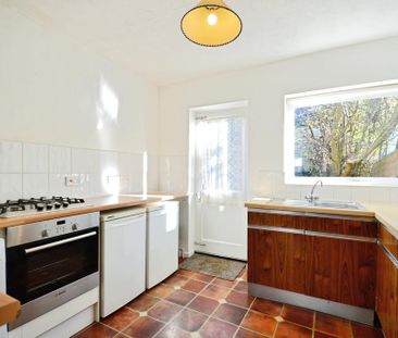 2 bedroom property to rent - Photo 3